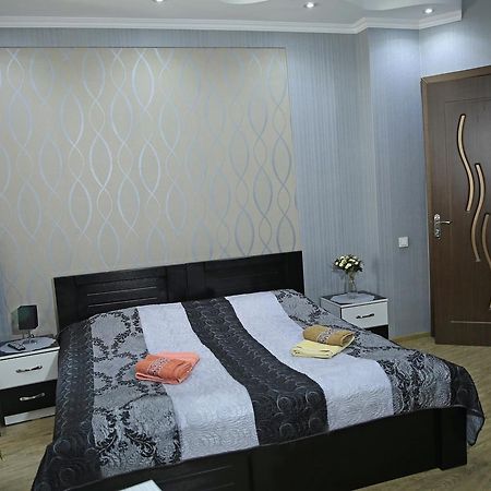 Guest House Beautiful Tbilisi On Khidistavi Street Экстерьер фото