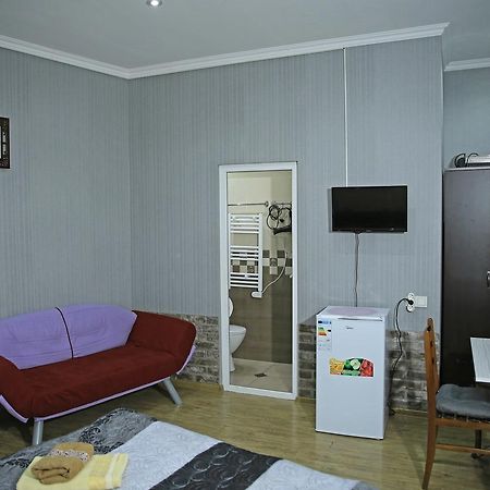 Guest House Beautiful Tbilisi On Khidistavi Street Экстерьер фото