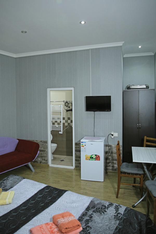 Guest House Beautiful Tbilisi On Khidistavi Street Экстерьер фото