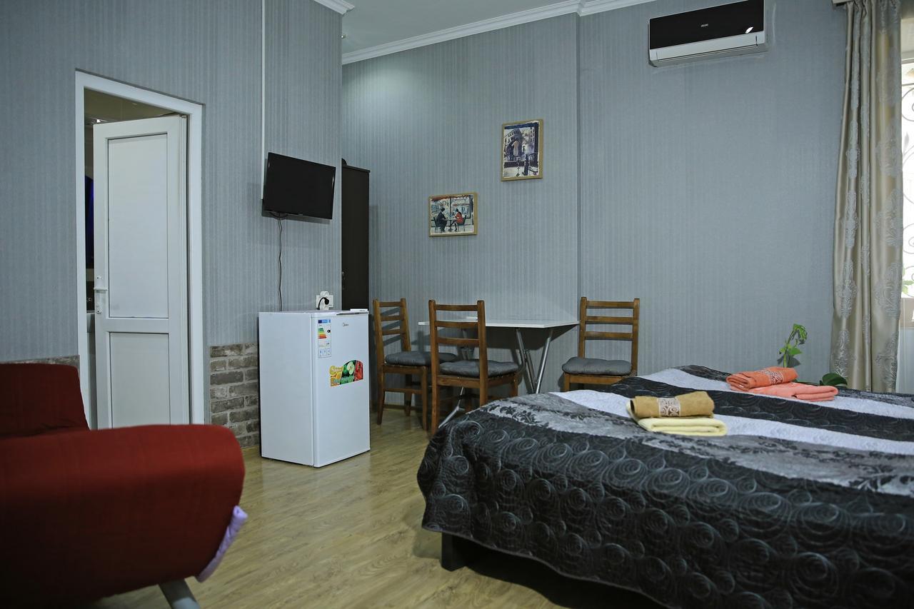 Guest House Beautiful Tbilisi On Khidistavi Street Экстерьер фото